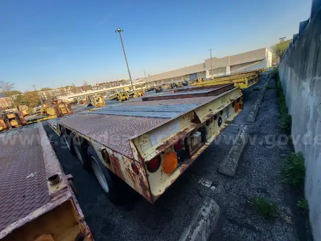 1995 Etnyre Lowbed Trailer