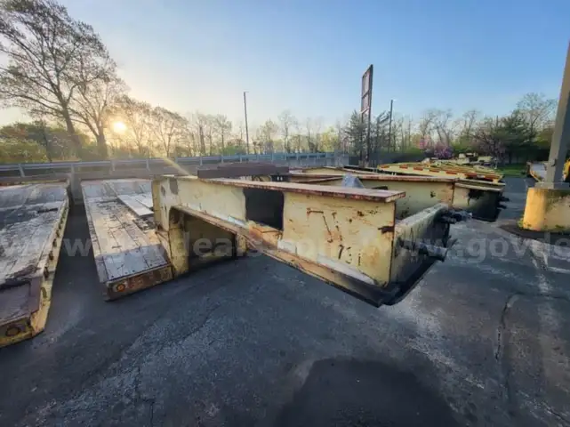 1995 Etnyre Lowbed Trailer