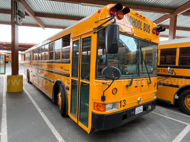 2004 International 3000