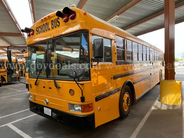 2002 International 3000