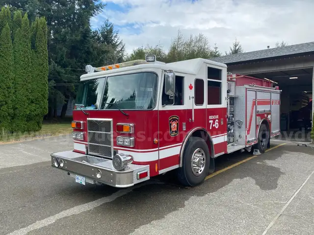 2008 Pierce Custom Contender Fire Truck/Pumper - Cummins ISL 400 HP Diesel Engine8.9L L6 DIESEL Engine