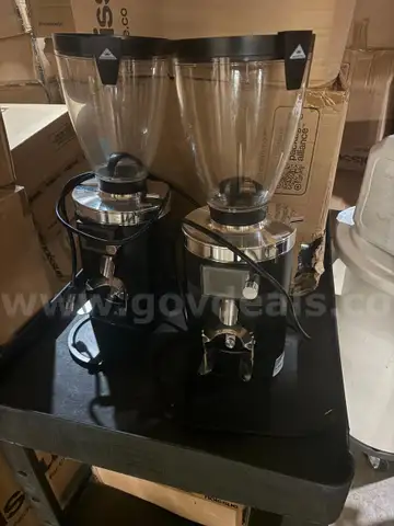 Mahlk&#xF6;nig E65S Espresso Grinder