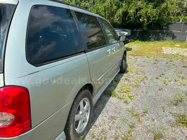2003 Mazda Van