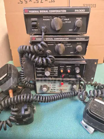 4 vintage sirens
