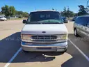 2000 Ford Econoline Triton V8 Passenger Van