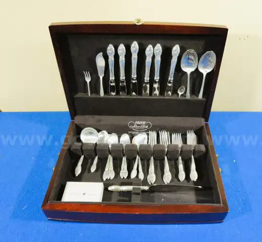 Westmoreland Enchanting Orchid Vintage 38 Piece Sterling Silver Set 1,141 g