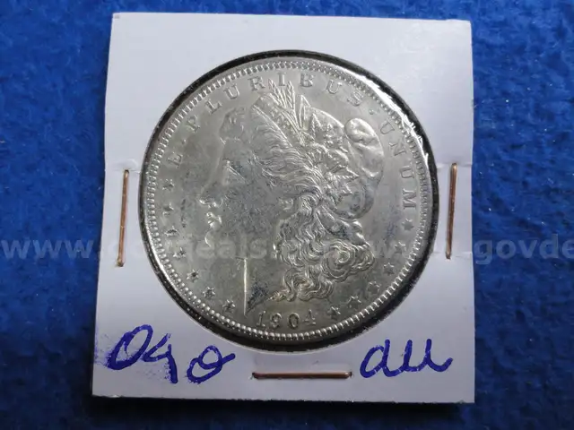 1904-0 Morgan Dollar - AU