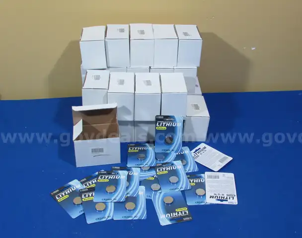 LOT of 500 Lithium Batteries CR2450 3V