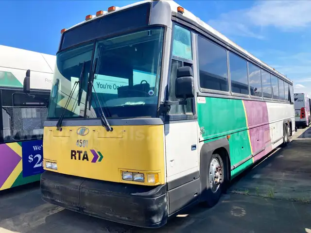 2005 MCI Transit Bus