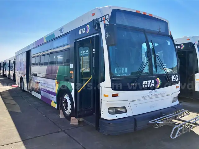 2010 40 foot bus