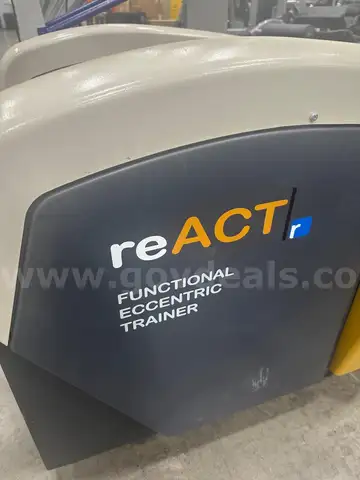 RE ACT FUNTIONAL ECCENTRIC TRAINER