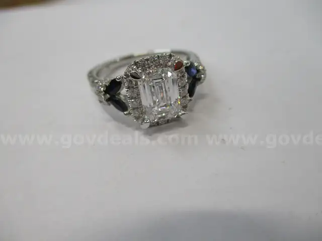 14k White Gold 2.00 carat Emerald Cut Lab Diamond Ring w/IGI Report Size 6