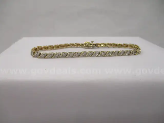 10k YG Diamond Tennis Bracelet 7.3g 7&#x22;