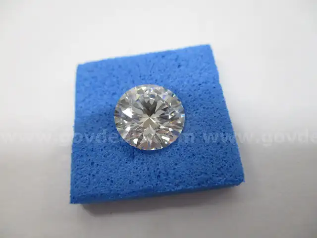 1.49 carat Round Brilliant  Lab Grown Diamond  IGI Certified