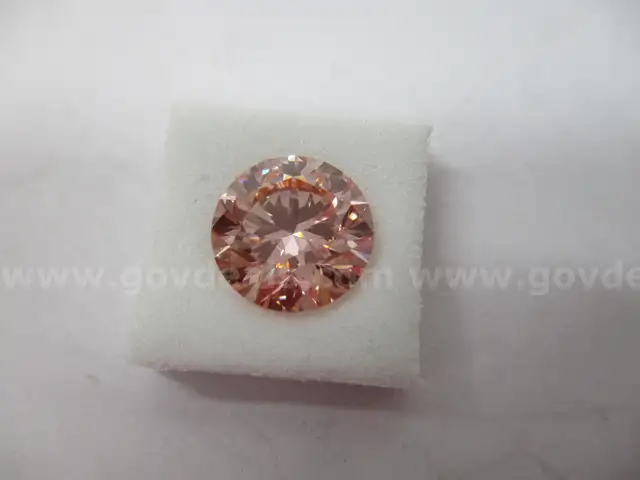 2.52 carat Round Fancy Vivid Pink Lab Grown Diamond