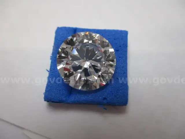 5.91 carat Round Cut  Brilliant Lab Diamond with IGI Report