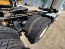 2006 Freightliner Columbia 112 T/A Day Cab Truck Tractor