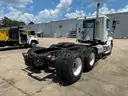 2006 Freightliner Columbia 112 T/A Day Cab Truck Tractor
