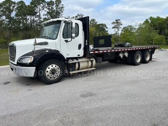 Photo of a 2013 Freightliner M2 112