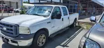 2006 Ford F-350 XL Super Duty Crew Cab Pickup