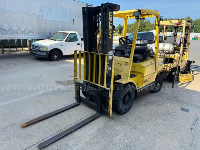 2003 Hyster H50XM Pneumatic Tire Forklift