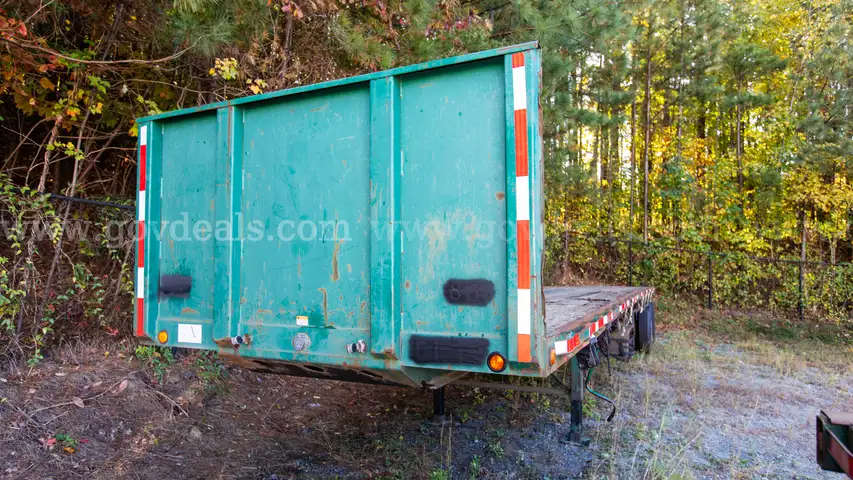 2005 Clark CFPT2005 45 Ft T/A Flatbed Trailer
