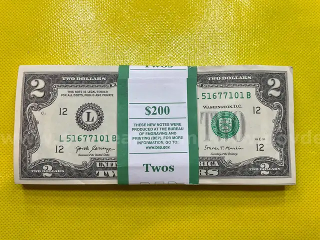 100 CRISP 2017A UNCIRCULATED $2 DOLLAR BILLS IN SEQUENTIAL ORDER FREE SHIPPING (USA ONLY) L2