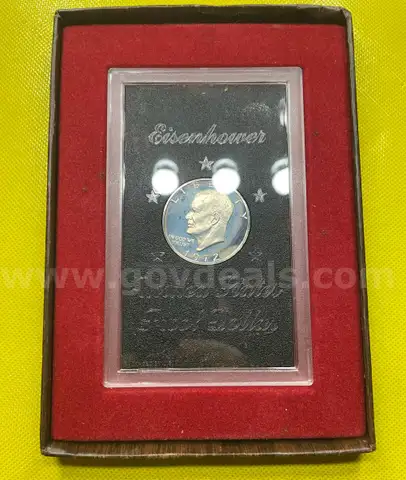 1972-S (40%) SILVER PROOF IKE DOLLAR FREE SHIPPING (USA ONLY)