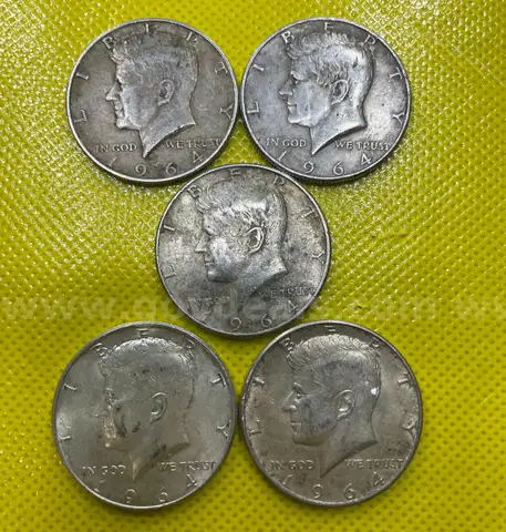 (5) 1964 90% SILVER  KENNEDY HALF DOLLARS FREE SHIPPING (USA ONLY) L1