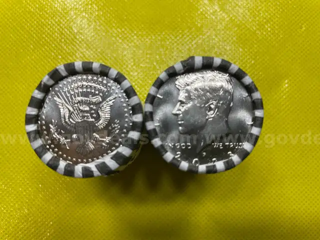 (2) 2023P UNCIRCULATED NEW KENNEDY HALF DOLLAR $10 BANK ROLLS FREE SHIPPING (USA ONLY)