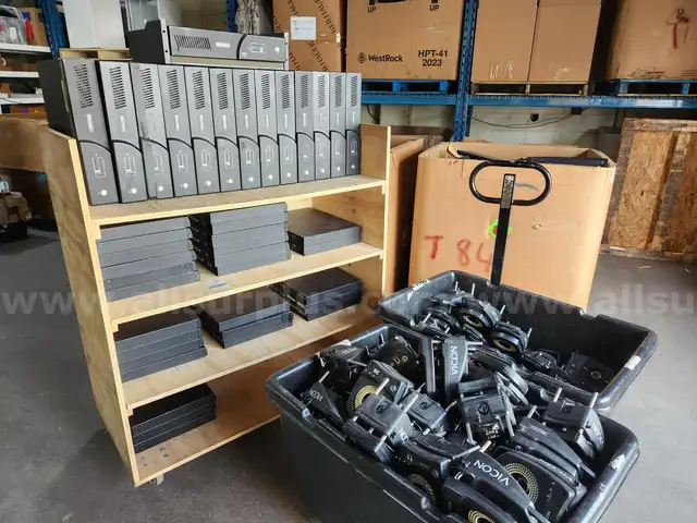 MASSIVE VICON MOTION CAPTURE EQUIPMENT LOT 80+ CAMERAS, LED LIGHTS, SYNC MODULES