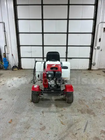 Newstripe 5000 Airless Riding Field Line Striper