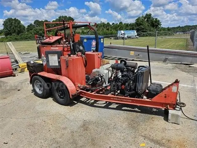 2010 CRAFCO 125DC SUPER SHOT Diesel Melter