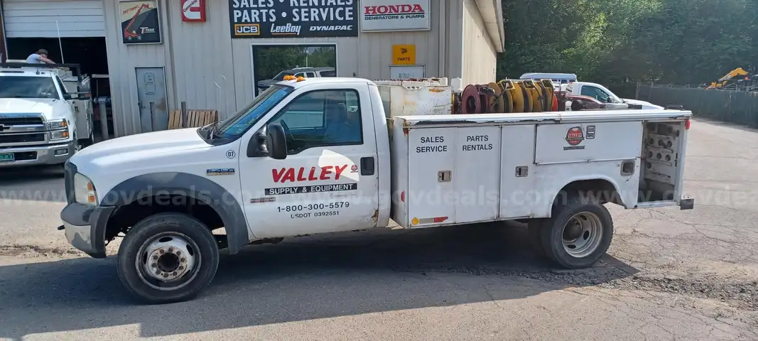 2005 Ford F-450XL SD Service Truck