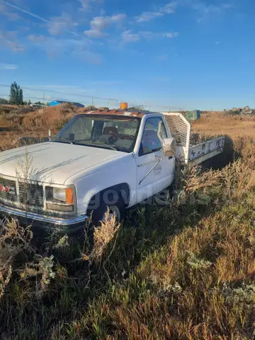 1992 GMC Sierra C/K 3500 Flat Deck Truck, 5.7L V8 OHV 16V