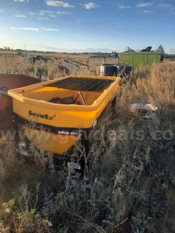 SnowEx Sander - Model V-Maxx 8500