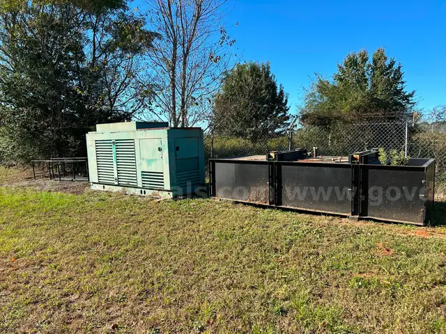 ONAN 400 KW Generator Set With ONAN Transfer Switch
