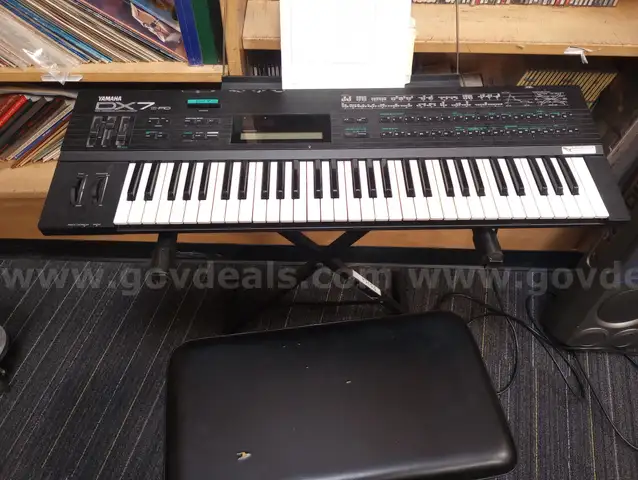 Yamaha DX7 Synthesizer II FD