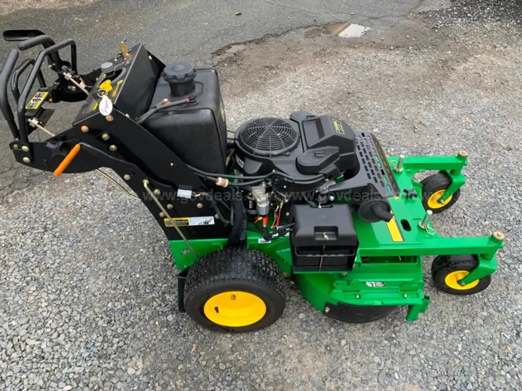 2019 John Deere WH36A 36-inch walk behind mower AllSurplus