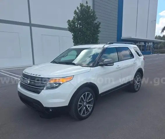 2015 Ford Explorer