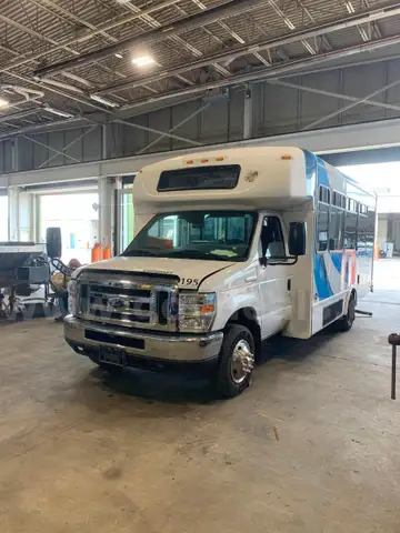 2019 Ford Econoline Shuttle Bus