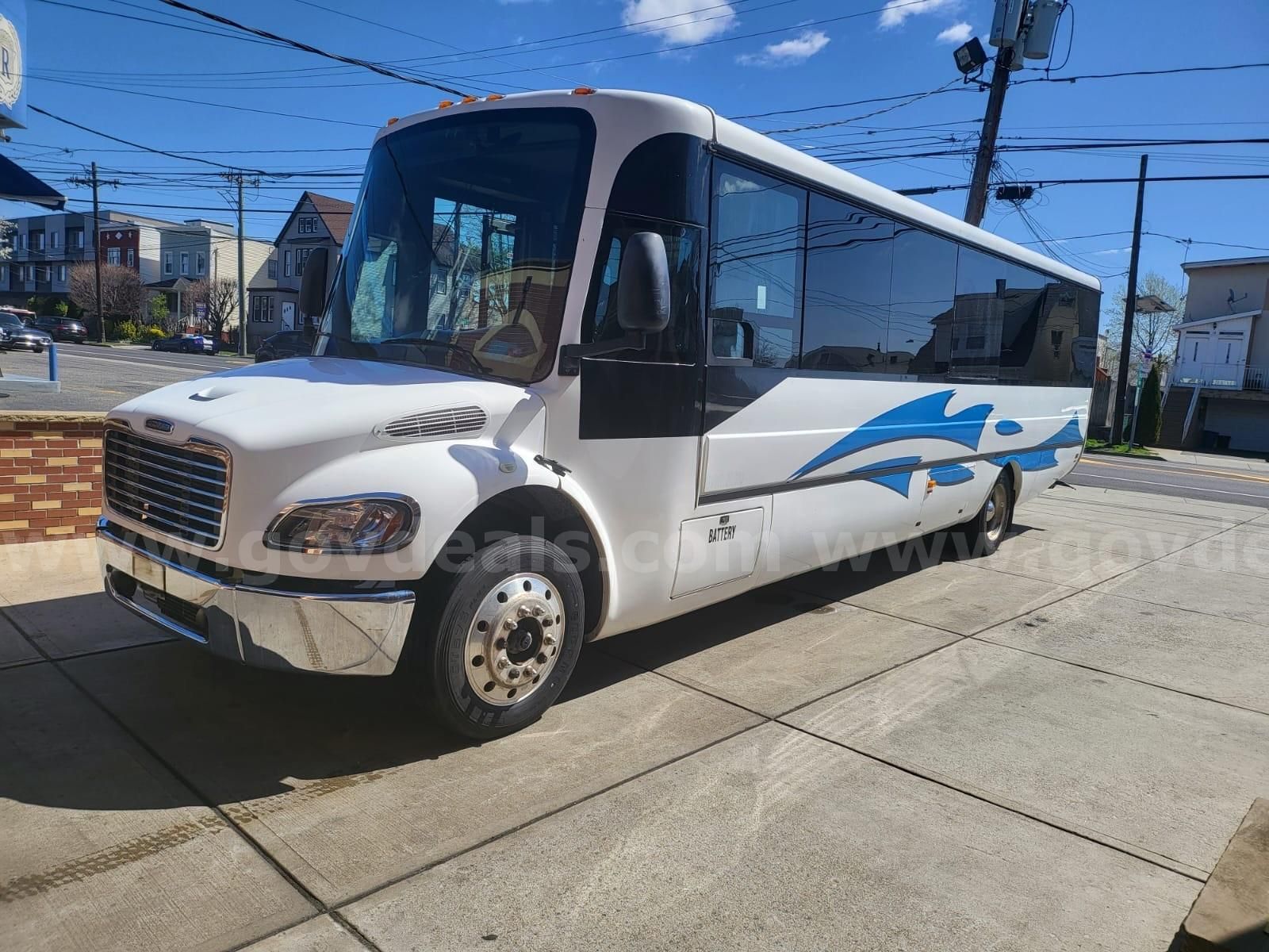 Photo of a 2012 Freightliner M1235