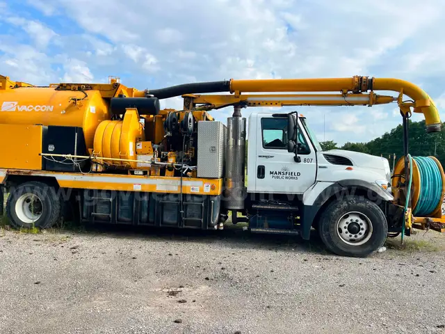 2008 International 7400