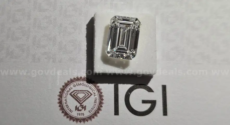 4.90 Carat Emerald Cut Diamond VS1