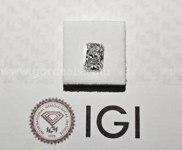 1.04 Ct. Radiant Brilliant Diamond