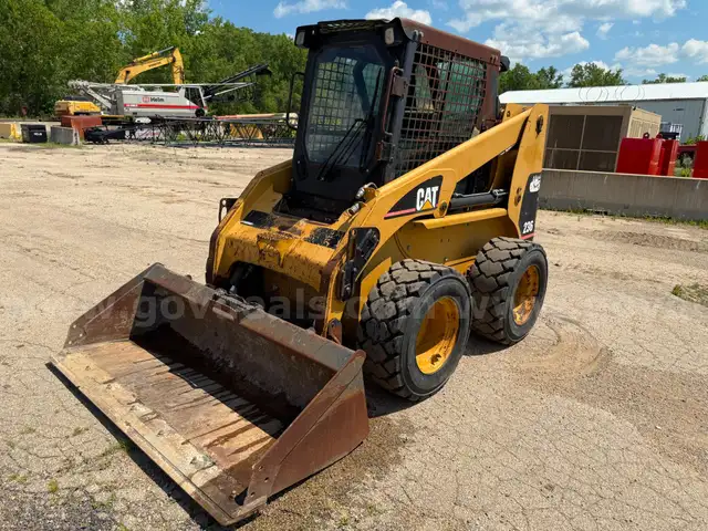 2003 Cat 236 Skid Steer