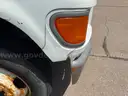 1995 Ford F800 Stake Bed w/ Tommy Gate