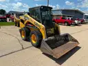 2017 Gehl V330 Gen2 Skid Steer