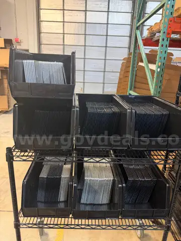 Lot of 332 iPad Mini 1st Generation iPads