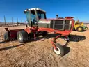 Hesston 8200